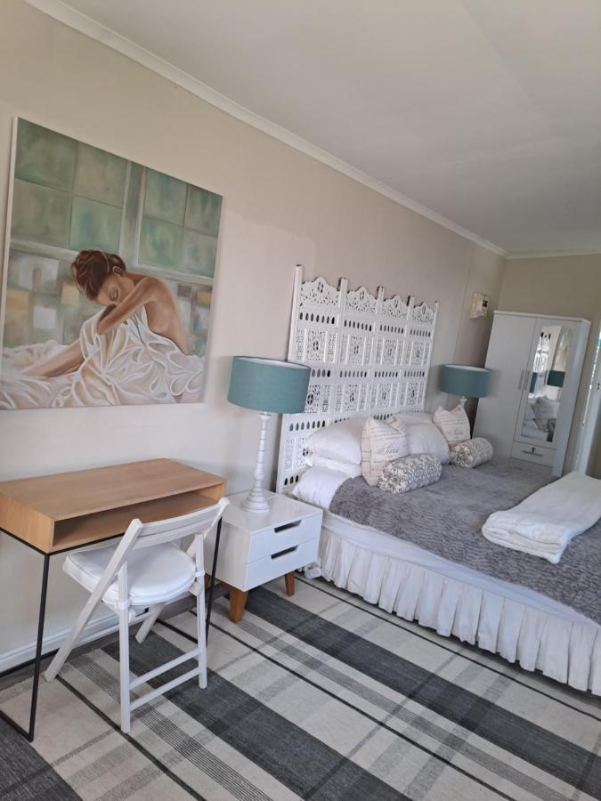 Milky Way Hotel Hermanus Eksteriør billede