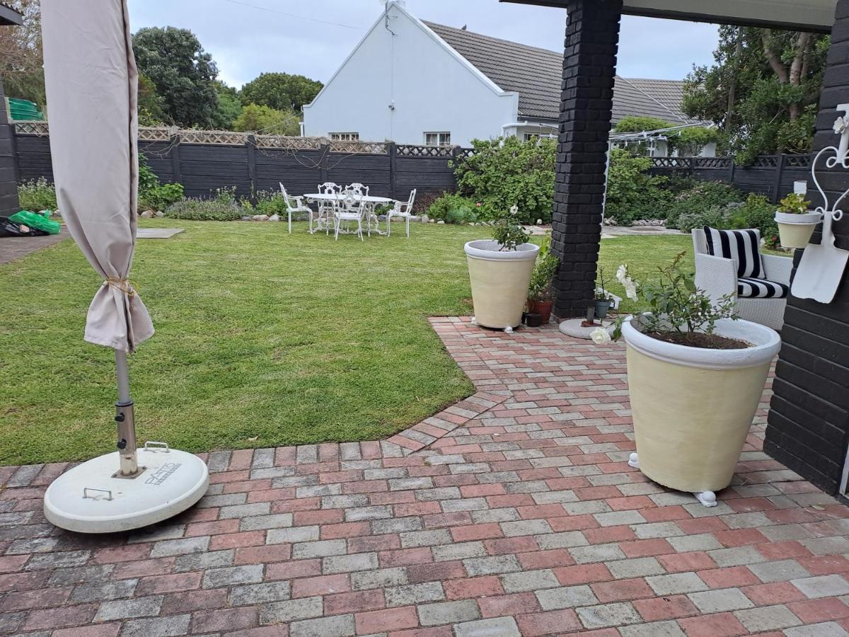 Milky Way Hotel Hermanus Eksteriør billede