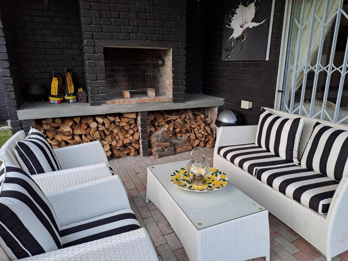 Milky Way Hotel Hermanus Eksteriør billede